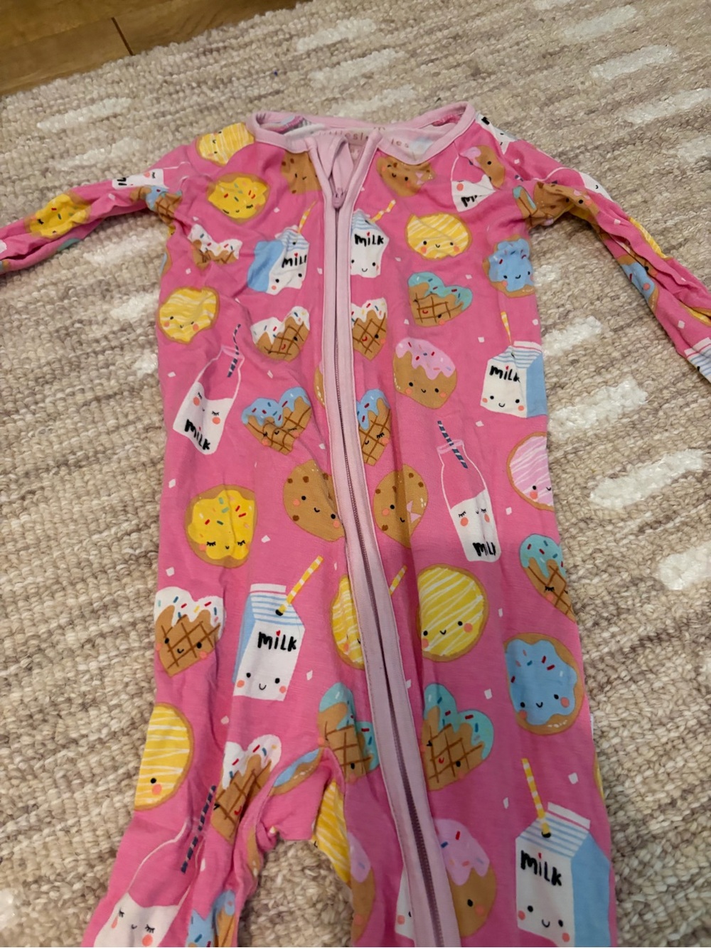 Little Sleepies milk and cookies, 12-18m - Picture 2 of 4